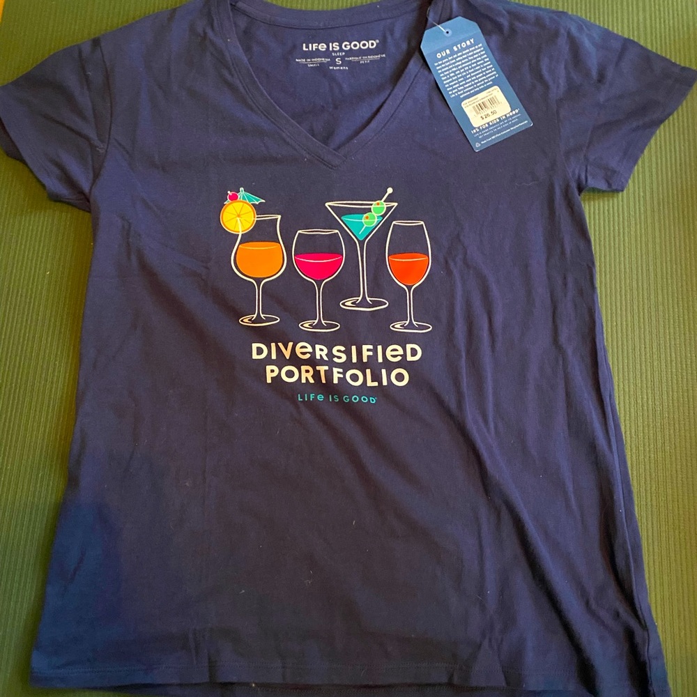NWT Life is good T-shirt, size S